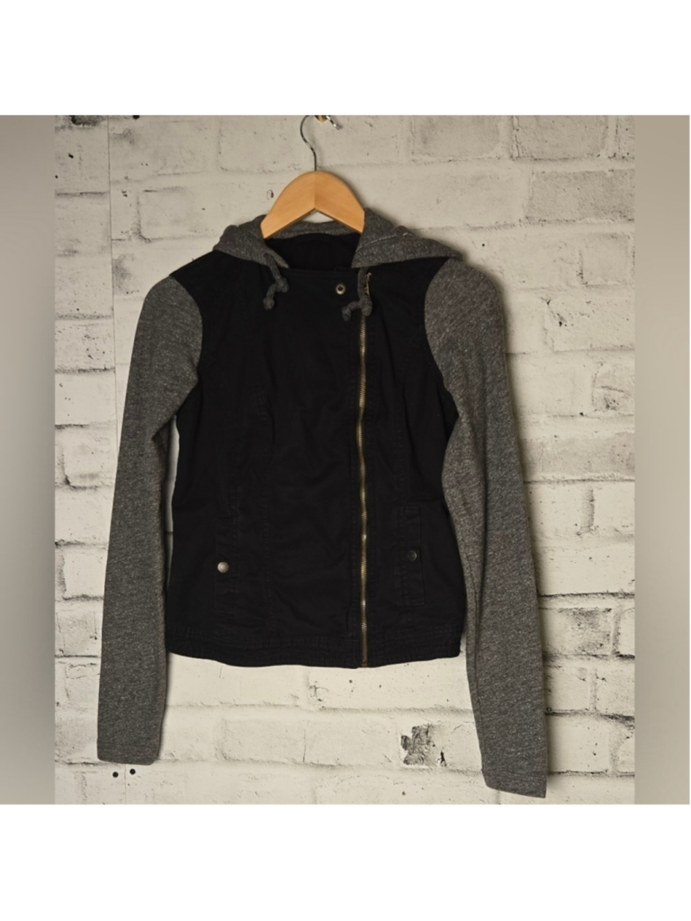 Abercrombie & Fitch Women's Black Moto Jacket w/ Gray Hoodie Size S